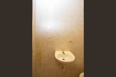 Casa à venda com 300m², 4 quartos e 4 vagasBanheiro de serviço