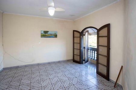 Casa à venda com 300m², 4 quartos e 4 vagasQuarto Suíte