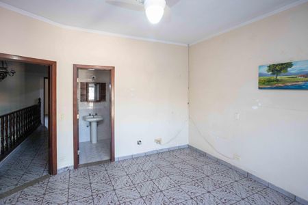 Casa à venda com 300m², 4 quartos e 4 vagasQuarto Suíte