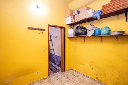 Casa à venda com 300m², 4 quartos e 4 vagasQuarto de Serviço