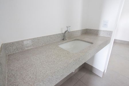 Apartamento para alugar com 94m², 3 quartos e 2 vagasBanheiro social