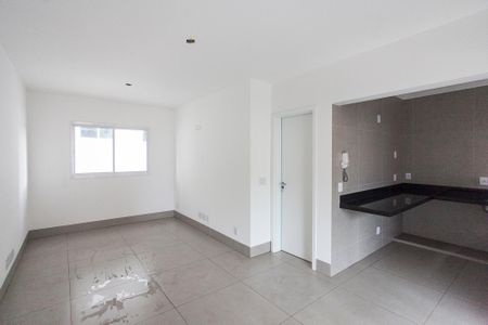 Sala/Cozinha de apartamento para alugar com 3 quartos, 94m² em Saraiva, Uberlândia