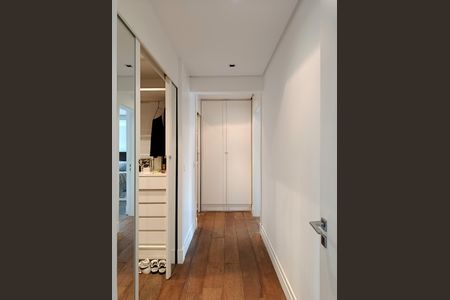 Casa à venda com 750m², 4 quartos e 4 vagasEntrada Suíte 1