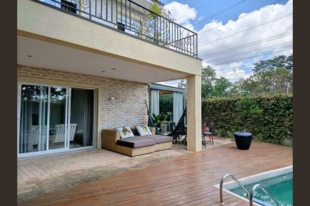 Casa à venda com 750m², 4 quartos e 4 vagasPiscina