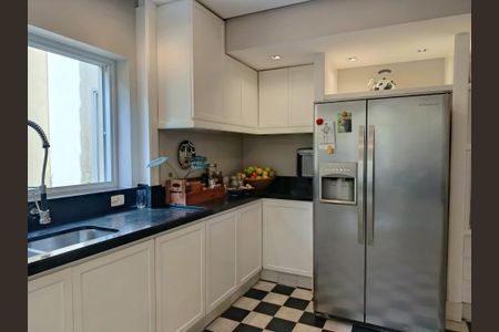 Casa à venda com 750m², 4 quartos e 4 vagasCozinha