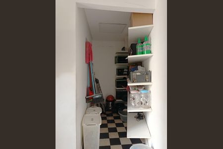 Casa à venda com 750m², 4 quartos e 4 vagasÁrea de Serviço