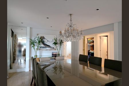 Sala de jantar de casa à venda com 4 quartos, 750m² em Boaçava, São Paulo
