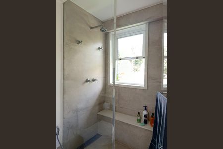 Casa à venda com 750m², 4 quartos e 4 vagasBanheiro da Suíte 4