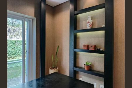 Casa à venda com 750m², 4 quartos e 4 vagasEscritório