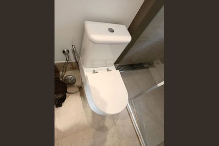 Casa à venda com 750m², 4 quartos e 4 vagasBanheiro da Suíte 2