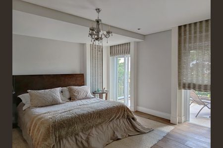 Casa à venda com 750m², 4 quartos e 4 vagasSuíte 1