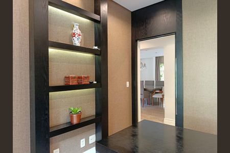 Casa à venda com 750m², 4 quartos e 4 vagasEscritório