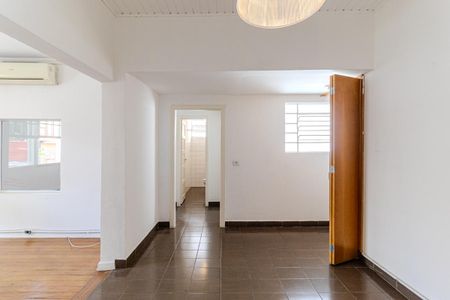 Casa para alugar com 60m², 1 quarto e sem vaga Casa para alugar com 60m², 1 quarto e sem vagaSala