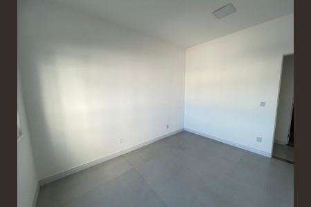 Apartamento para alugar com 70m², 2 quartos e sem vagaQuarto