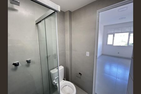 Apartamento para alugar com 70m², 2 quartos e sem vagaBanheiro da Suíte