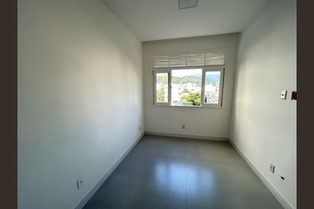 Apartamento para alugar com 70m², 2 quartos e sem vagaSuíte