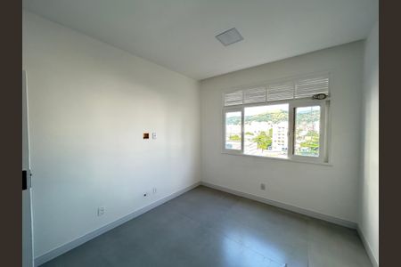 Apartamento para alugar com 70m², 2 quartos e sem vagaQuarto