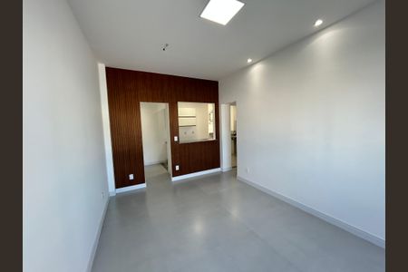 Apartamento para alugar com 70m², 2 quartos e sem vagaSala