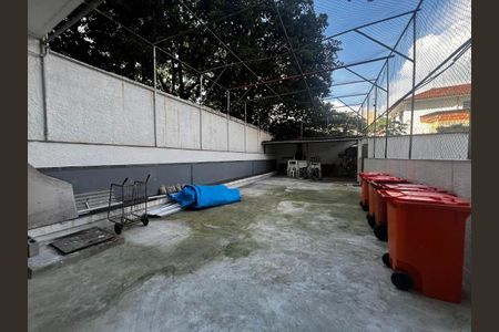 Apartamento à venda com 79m², 2 quartos e 1 vagaÁrea comum