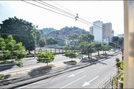 Apartamento à venda com 79m², 2 quartos e 1 vagaSala