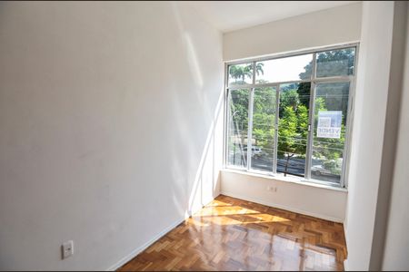 Apartamento à venda com 79m², 2 quartos e 1 vagaSala