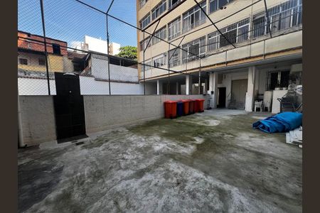 Apartamento à venda com 79m², 2 quartos e 1 vagaÁrea comum