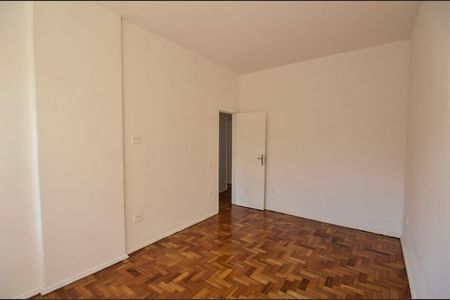 Apartamento à venda com 79m², 2 quartos e 1 vagaQuarto 2