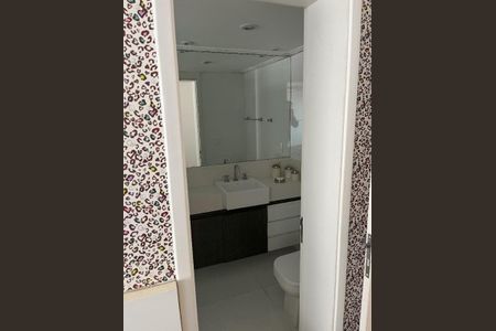 Apartamento à venda com 232m², 3 quartos e 3 vagas Apartamento à venda com 232m², 3 quartos e 3 vagasFoto 16