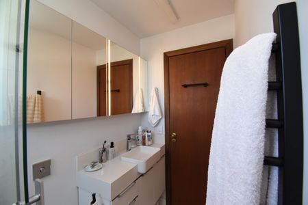 Apartamento para alugar com 300m², 3 quartos e 2 vagasBanheiro da Suíte