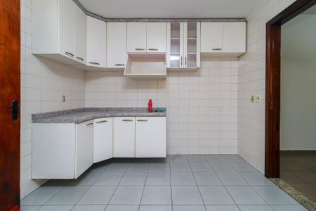 Casa para alugar com 207m², 3 quartos e 2 vagas Casa para alugar com 207m², 3 quartos e 2 vagasCozinha