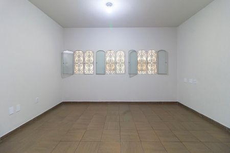 Casa para alugar com 207m², 3 quartos e 2 vagas Casa para alugar com 207m², 3 quartos e 2 vagasSala