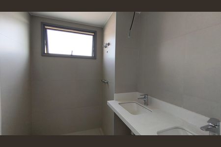 Apartamento à venda com 146m², 2 quartos e 2 vagasBanheiro da Suíte 1