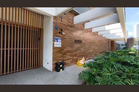 Apartamento à venda com 146m², 2 quartos e 2 vagasFachada + Plaquinha