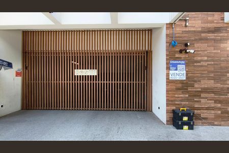 Apartamento à venda com 146m², 2 quartos e 2 vagasFachada + Plaquinha