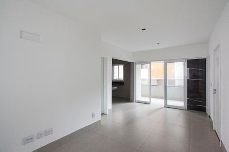 Sala de apartamento para alugar com 3 quartos, 94m² em Saraiva, Uberlândia