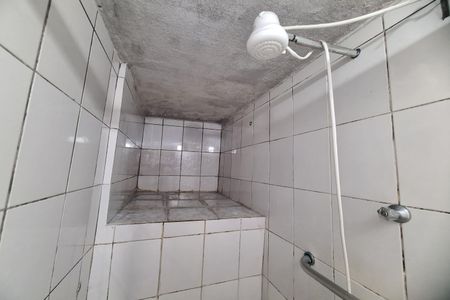 Casa para alugar com 35m², 1 quarto e 1 vaga Casa para alugar com 35m², 1 quarto e 1 vagaBanheiro