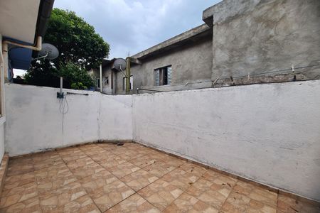 Casa para alugar com 30m², 1 quarto e 1 vaga Casa para alugar com 30m², 1 quarto e 1 vagaQuintal