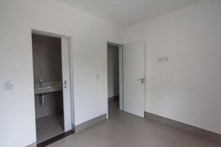 Apartamento para alugar com 94m², 3 quartos e 1 vaga Apartamento para alugar com 94m², 3 quartos e 1 vagaSuíte