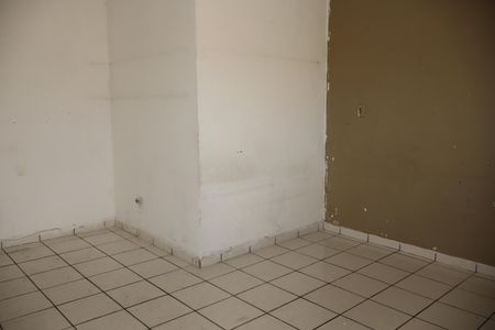 Sala de casa para alugar com 1 quarto, 130m² em Parque dos Bancarios, São Paulo