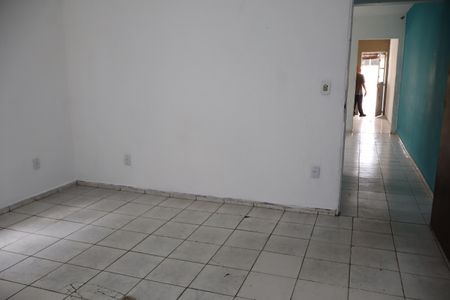 Quarto de casa para alugar com 1 quarto, 130m² em Parque dos Bancarios, São Paulo