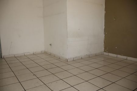 Sala de casa para alugar com 1 quarto, 130m² em Parque dos Bancarios, São Paulo