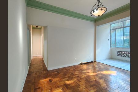 Apartamento para alugar com 120m², 3 quartos e sem vaga Apartamento para alugar com 120m², 3 quartos e sem vagaSala