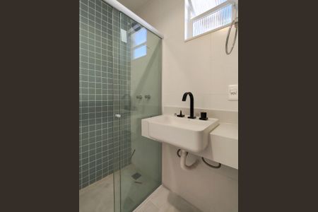 Apartamento para alugar com 120m², 3 quartos e sem vaga Apartamento para alugar com 120m², 3 quartos e sem vagaBanheiro da Suíte