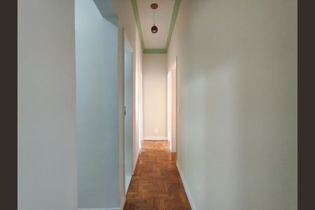 Apartamento para alugar com 120m², 3 quartos e sem vaga Apartamento para alugar com 120m², 3 quartos e sem vagaCorredor