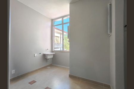 Apartamento para alugar com 120m², 3 quartos e sem vaga Apartamento para alugar com 120m², 3 quartos e sem vagaÁrea de Serviço