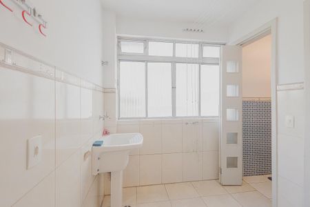 Apartamento à venda com 65m², 2 quartos e 1 vagaÁrea de Serviço