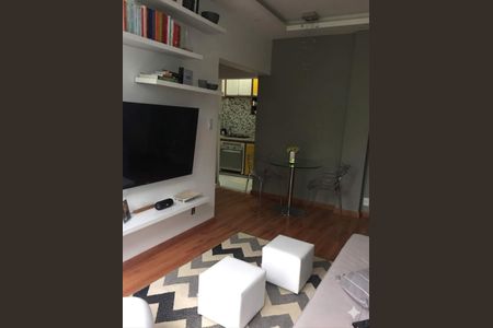 Sala de apartamento à venda com 1 quarto, 40m² em Tijuca, Rio de Janeiro