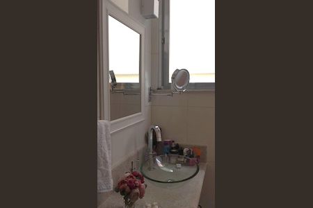 Banheiro de apartamento à venda com 1 quarto, 40m² em Tijuca, Rio de Janeiro