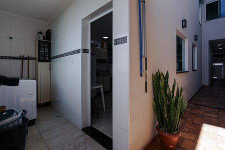 Casa para alugar com 150m², 3 quartos e 2 vagas Casa para alugar com 150m², 3 quartos e 2 vagasÁrea de Serviço