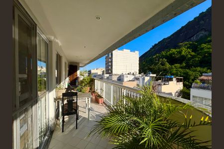 Apartamento para alugar com 180m², 2 quartos e 1 vagaVaranda da sala